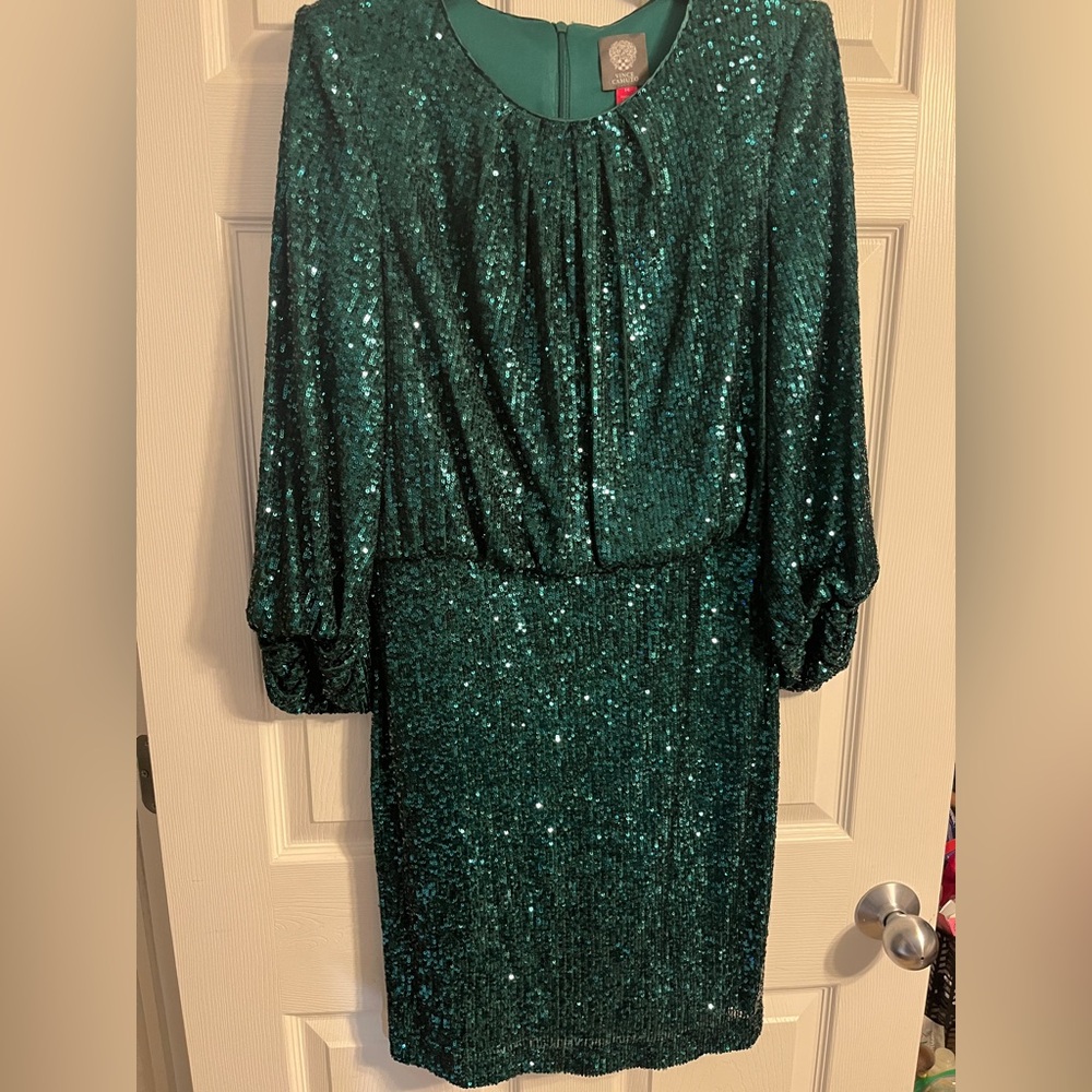 Vince Camuto Emerald Sequin Long Sleeve Dress Never Worn